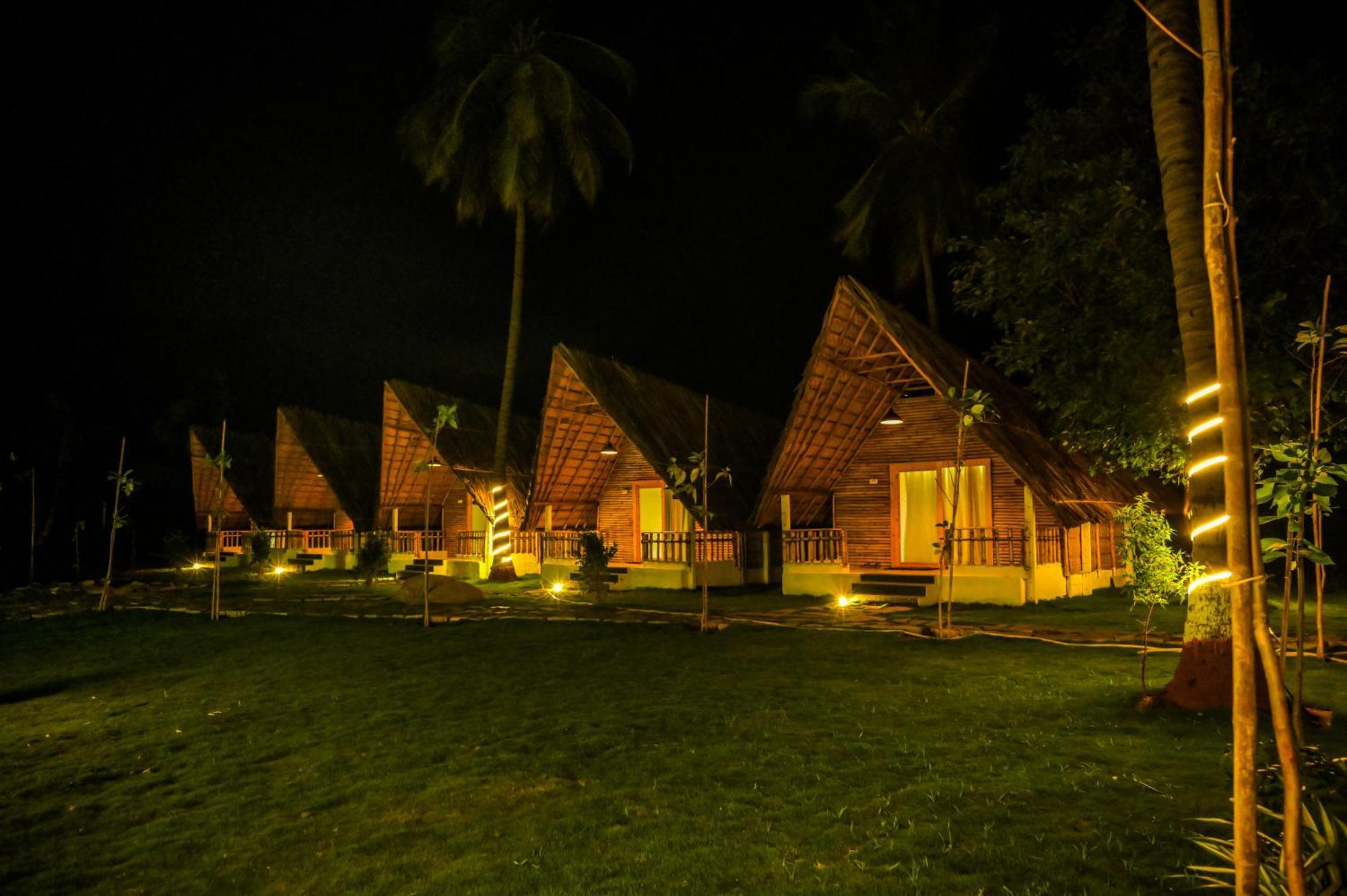 Tamarind Tree Way Side Amenities Hotel Hospet Eksteriør billede