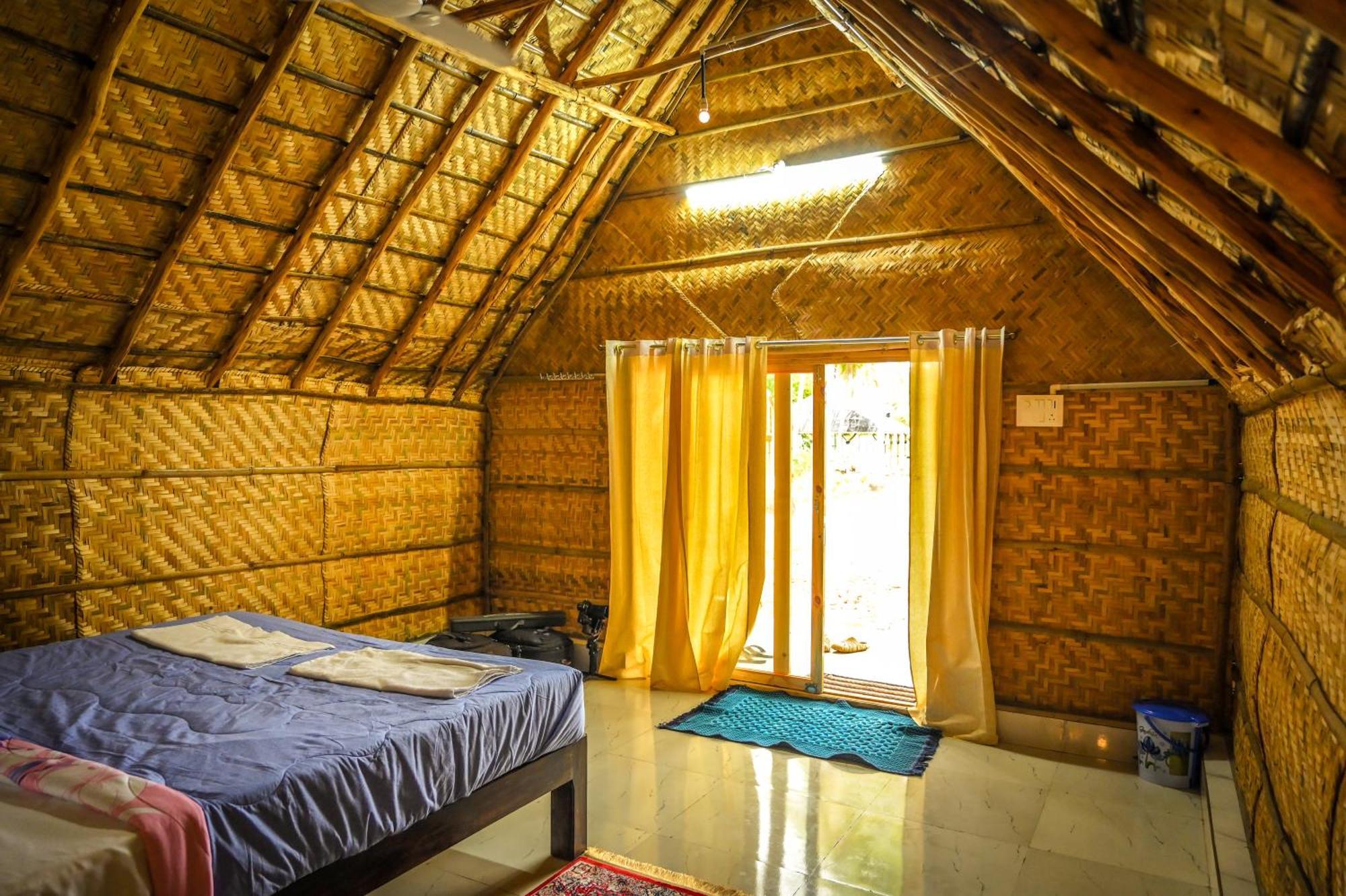 Tamarind Tree Way Side Amenities Hotel Hospet Eksteriør billede